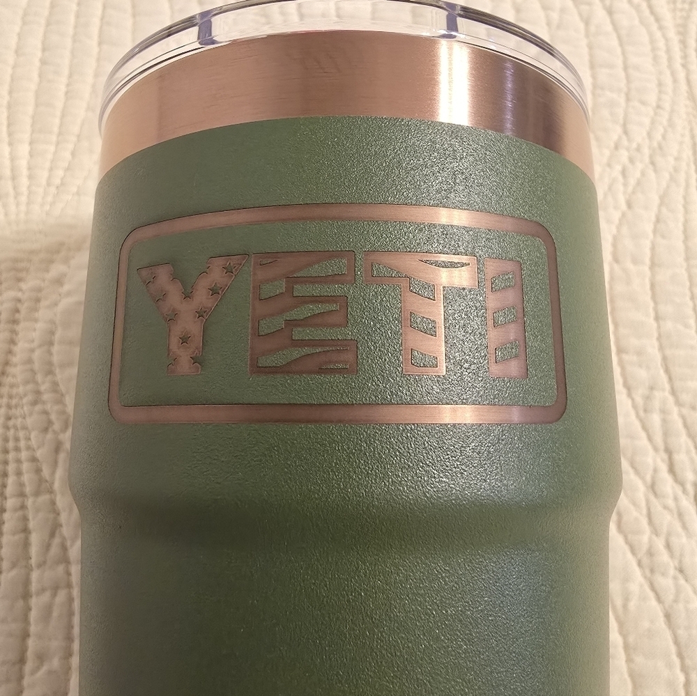 NWT YETI Limited Edition Folds Of Honor Rambler Tumbler 20 OZ - Picture 4 of 5